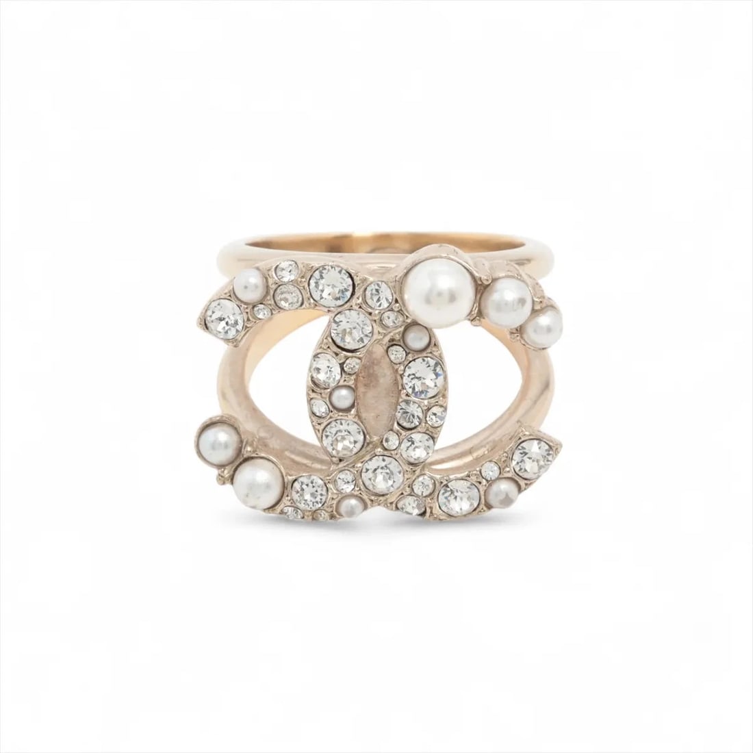 CHANEL COCO MARK C21C RING GP X RHINESTONE: Chanel Coco Mark C21C Ring GP x rhinestone Brand: Chanel Type/Style: Ring Material: GP x rhinestone x imitation pearl, Color: Gold Size: 6 US Accessories: None Accessories Notice: When