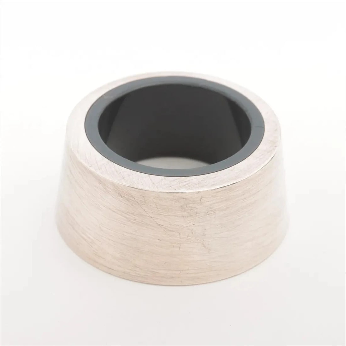 HERMES ECCENTRIC RING 925 SILVER: Hermes Eccentric Ring 925 Silver Brand: Hermes Type/Style: Ring Material: 925, Color: Silver Size: 6 US Accessories: None Accessories Notice: When purchasing pre-owned goods, please refer to