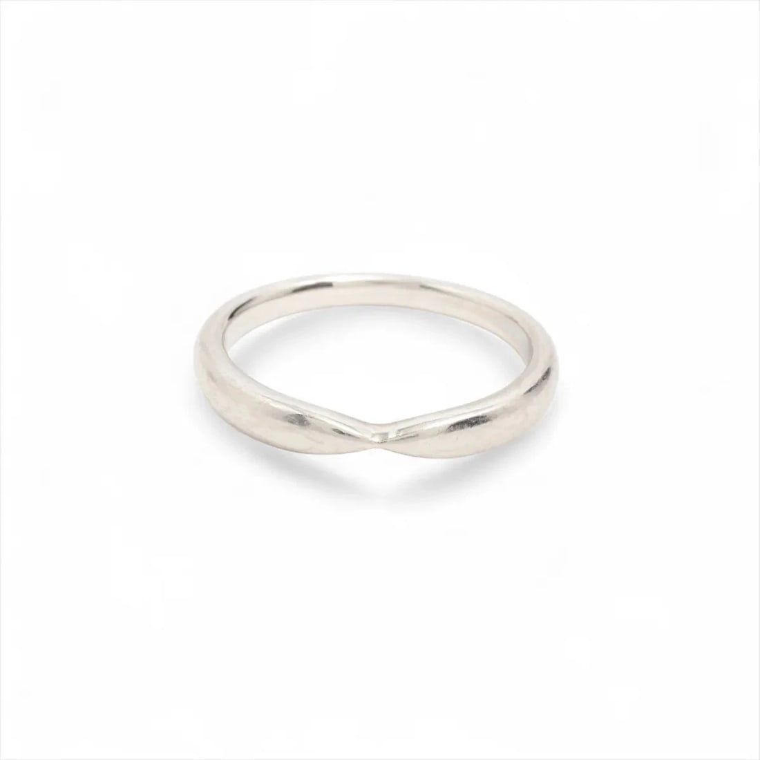 TIFFANY HARMONY RING PT950: Tiffany Harmony Ring Pt950 Brand: Tiffany Type/Style: Ring Material: Pt950, Color: Not Specified Size: 6.5- 6.75 US Accessories: None Accessories Notice: When purchasing pre-owned goods, p