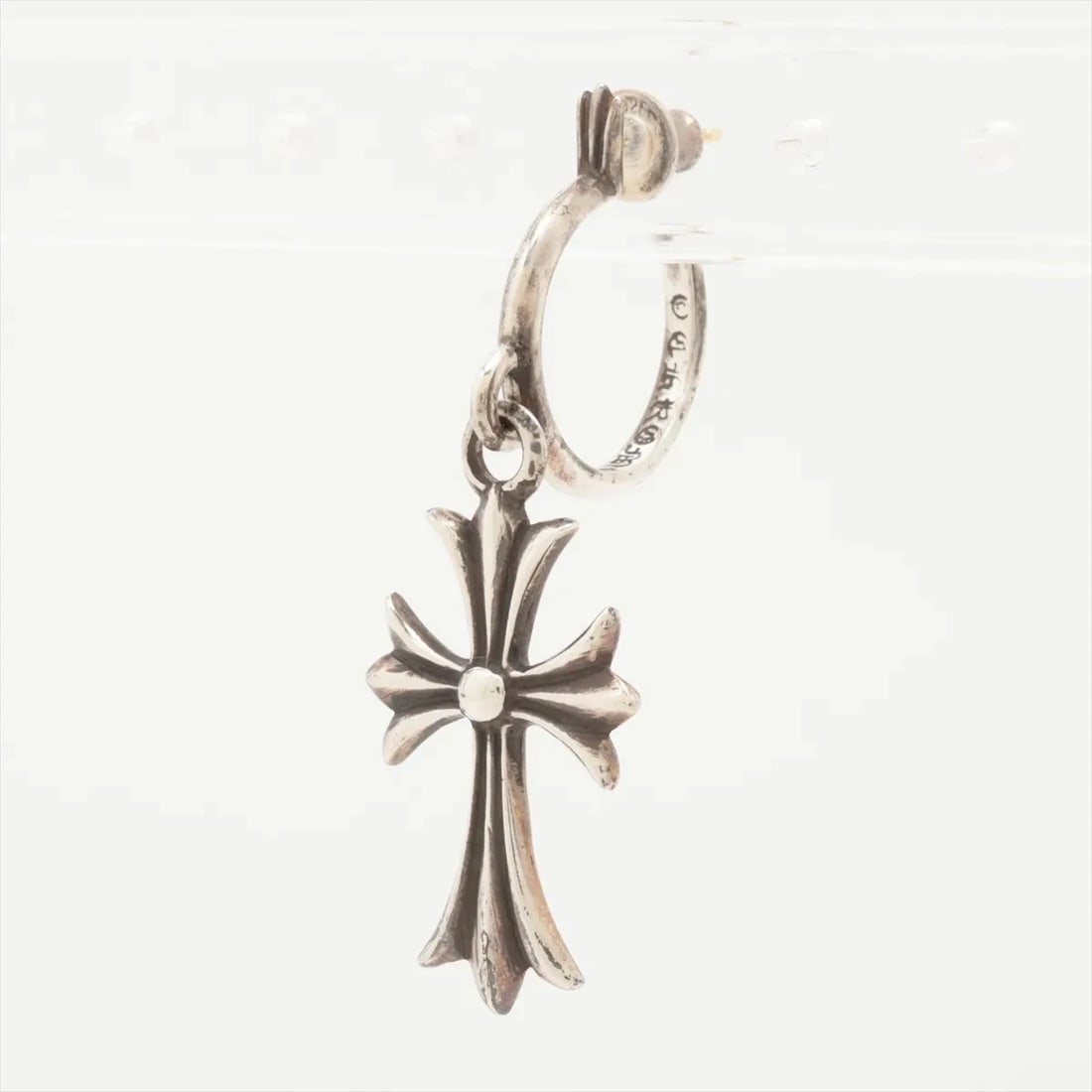 CHROME HEARTS TINY CH CROSS PIERCING JEWELRY: Chrome Hearts Tiny CH Cross Piercing jewelry Brand: Chrome Hearts Type/Style: Piercing jewelry Material: 925×14K, Color: Not Specified Size: Height:4.6Length:1.8 Accessories: None