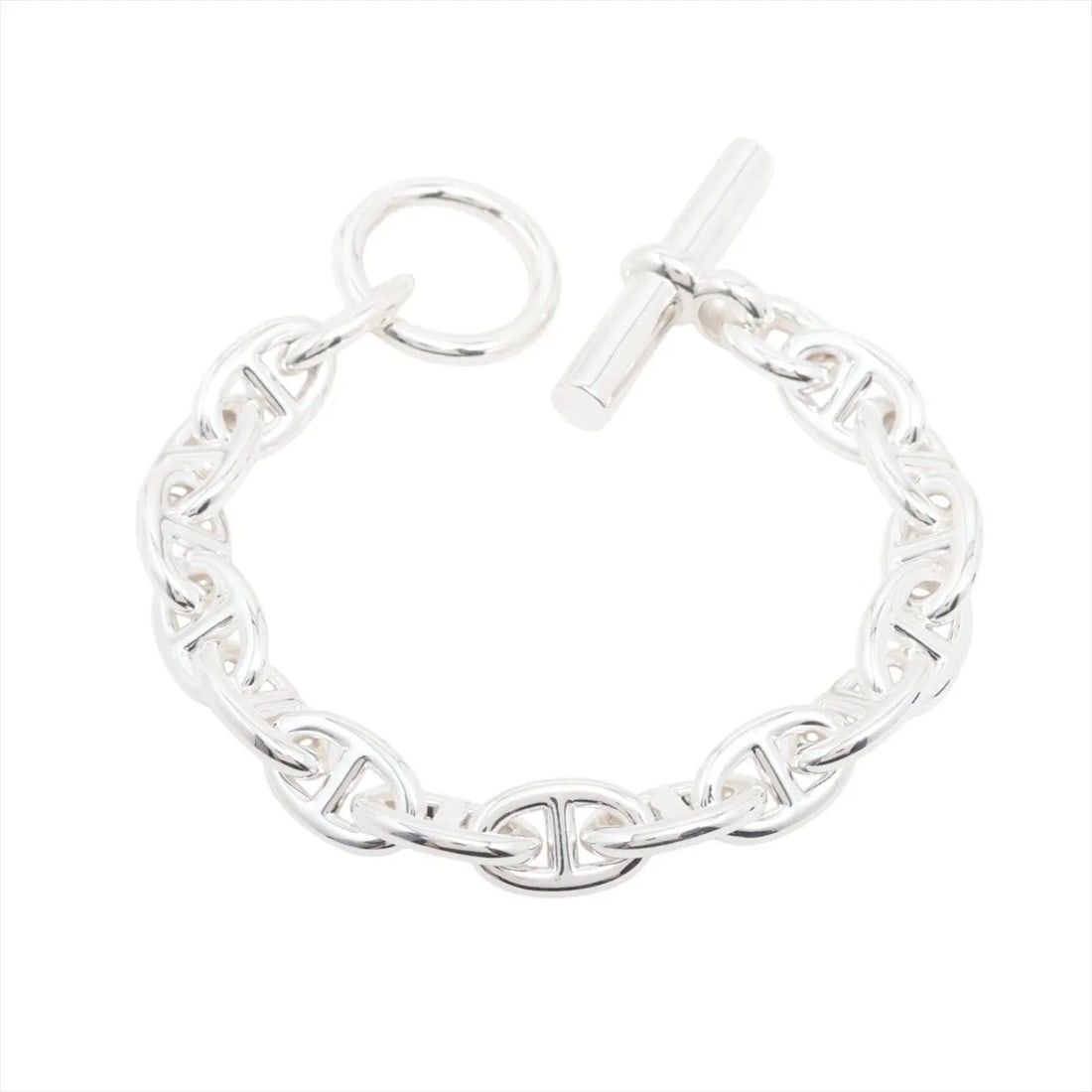 HERMES CHAINE D'ANCRE PM BRACELET: Hermes Chaine d'Ancre PM Bracelet Brand: Hermes Type/Style: Bracelet Material: 925, Color: Silver Size: Bracelet length:13.5 Accessories: None Accessories Notice: When purchasing pre-owned