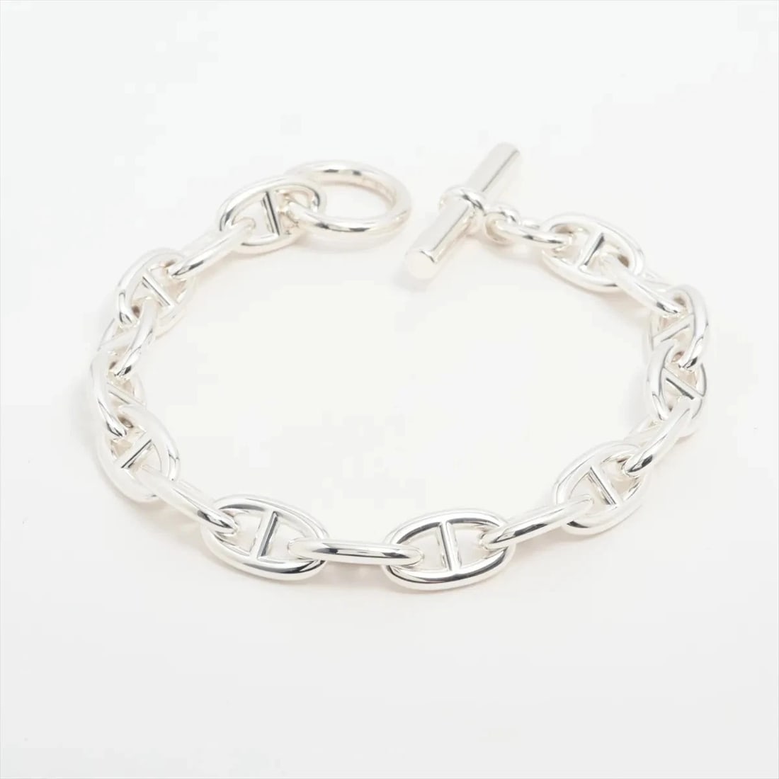 HERMES CHAINE D'ANCRE GM BRACELET: Hermes Chaine d'Ancre GM Bracelet Brand: Hermes Type/Style: Bracelet Material: 925, Color: Silver Size: Bracelet length:23 Accessories: None Accessories Notice: When purchasing pre-owned