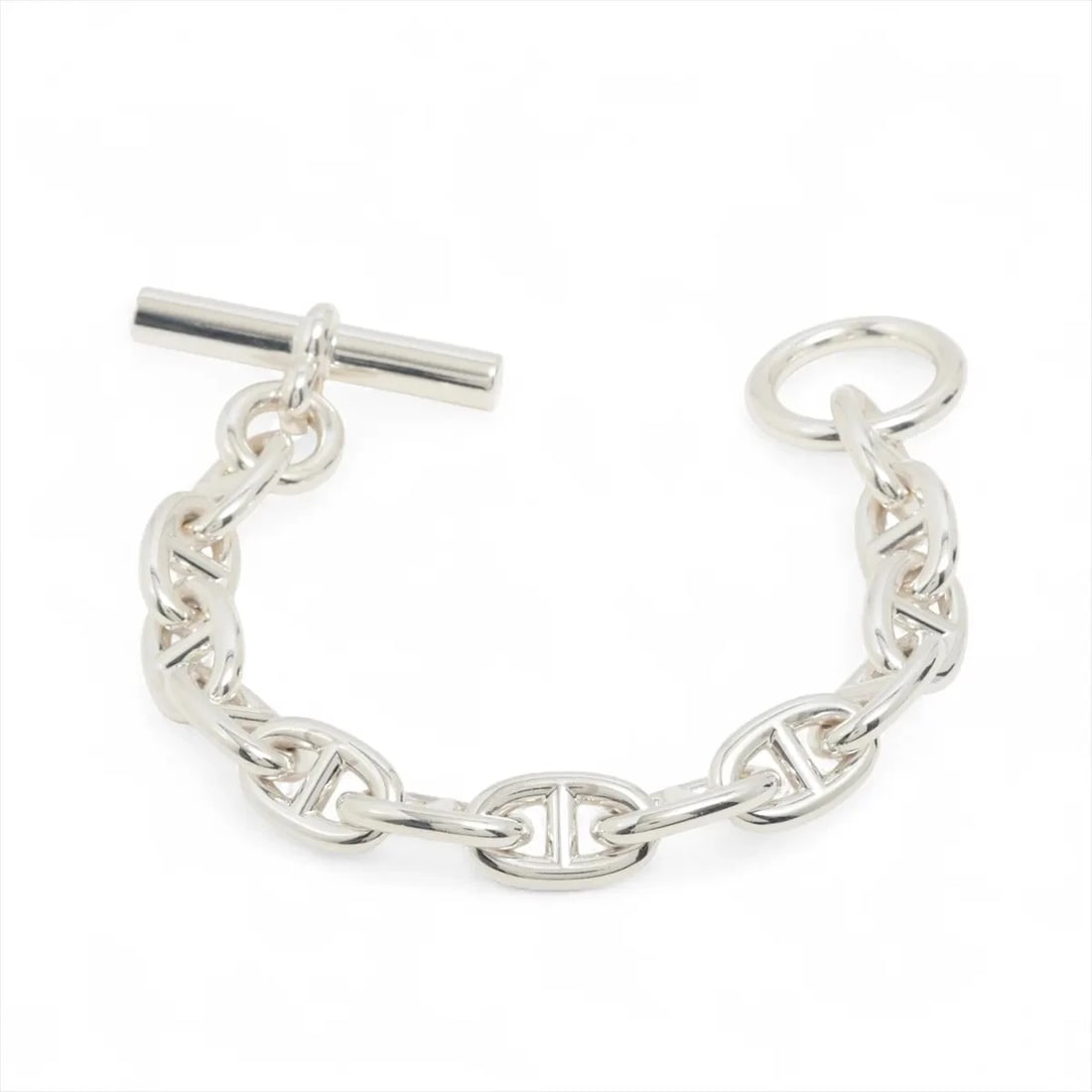HERMES CHAINE D'ANCRE MM BRACELET: Hermes Chaine d'Ancre MM Bracelet Brand: Hermes Type/Style: Bracelet Material: 925, Color: Silver Size: Bracelet length:13.5 Accessories: None Accessories Notice: When purchasing pre-owned