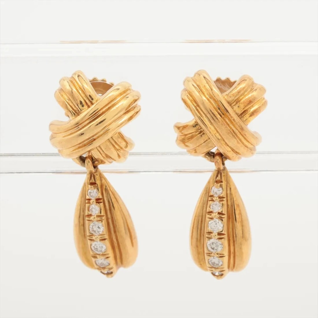 TIFFANY SIGNATURE DIAMOND PIERCING JEWELRY: Tiffany Signature diamond Piercing jewelry Brand: Tiffany Type/Style: Piercing jewelry Material: 750(YG), Main Stone/Creation Natural Color: YG Size: Size(CM) Height:2 Length:0.9 Accessories: