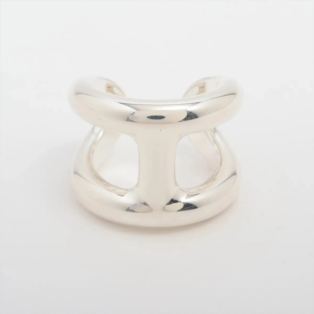 HERMES OSMO'S GM RING 925 SILVER: Hermes Osmo's GM Ring 925 Silver Brand: Hermes Type/Style: Ring Material: 925, Color: Silver Size: 4.5 US Accessories: None Accessories Notice: When purchasing pre-owned goods, please refe