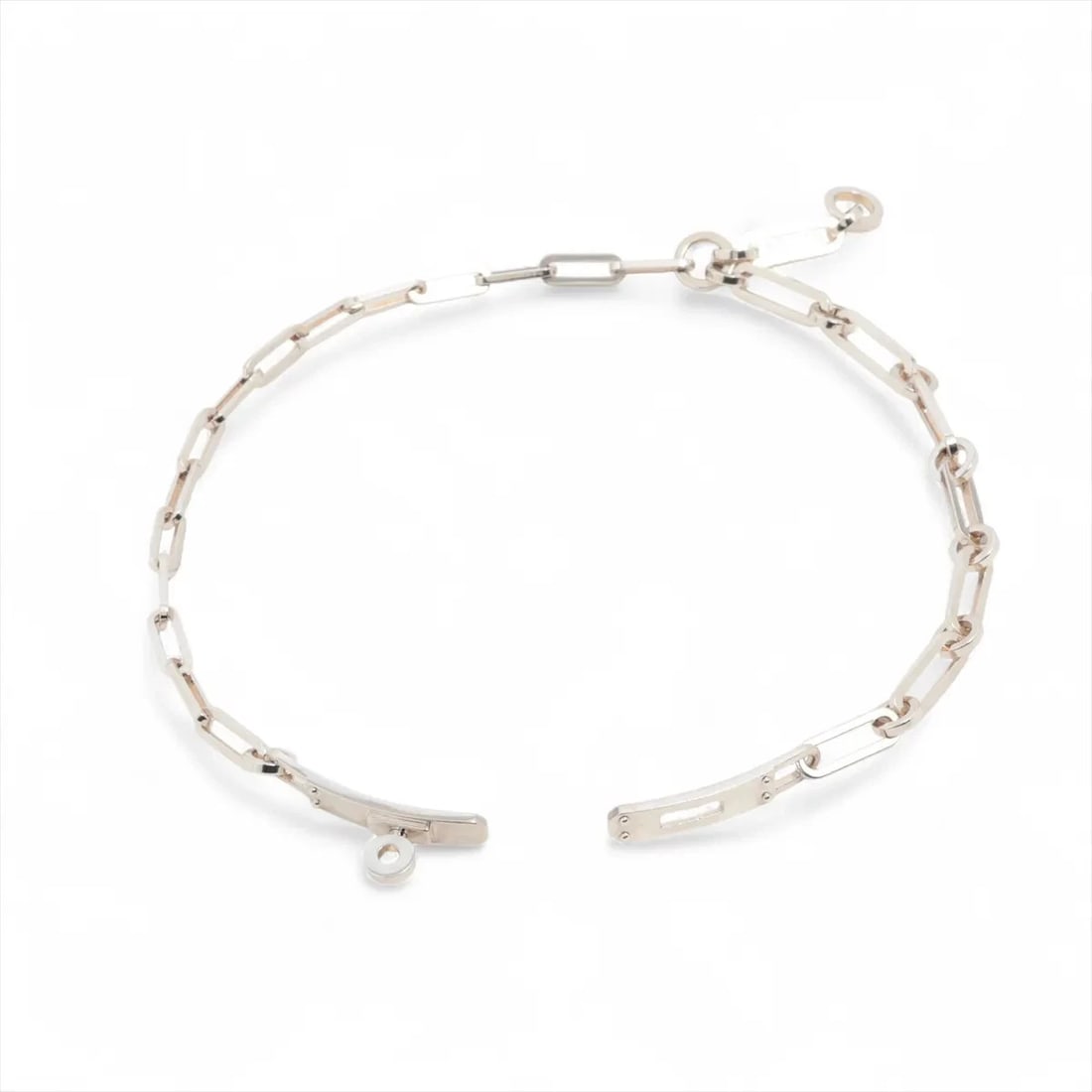 HERMES KELLY SHEANNE DUBLETOUR BRACELET: Hermes Kelly Sheanne Dubletour Bracelet Brand: Hermes Type/Style: Bracelet Material: 925, Color: Silver Size: Bracelet length:14.5 Accessories: None Accessories Notice: When purchasing