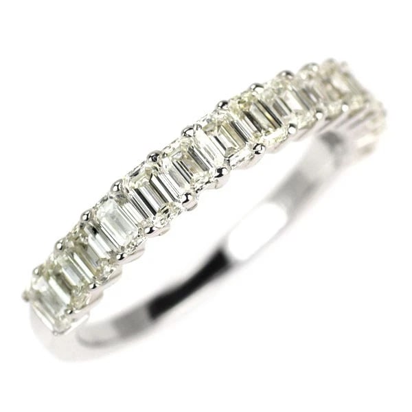 K18WG EMERALD CUT DIAMOND RING: K18WG Emerald Cut Diamond Ring Brand: None Type/Style: Ring Material: Metal Purity K18, Metal Gold, Main Stone/Creation Natural Color: White Gold Size: 6 US Accessories: None Accessories N