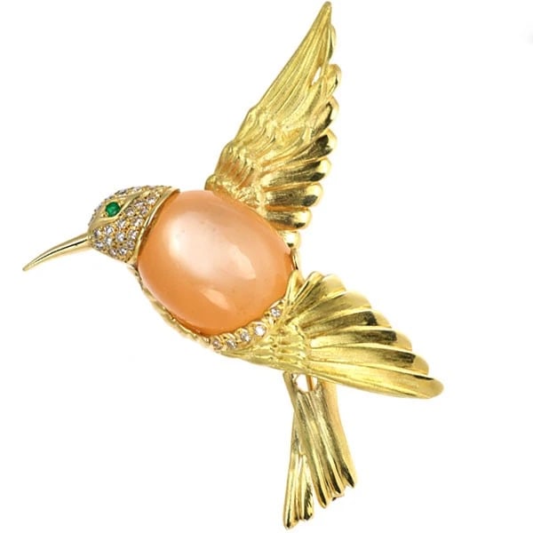 K18YG MOONSTONE EMERALD DIAMOND BROOCH AND PENDANT TOP: K18YG Moonstone Emerald Diamond Brooch and Pendant Top Brand: None Type/Style: brooch Material: Metal Purity K18, Metal Gold, Main Stone/Creation moonstone Color: none Size: