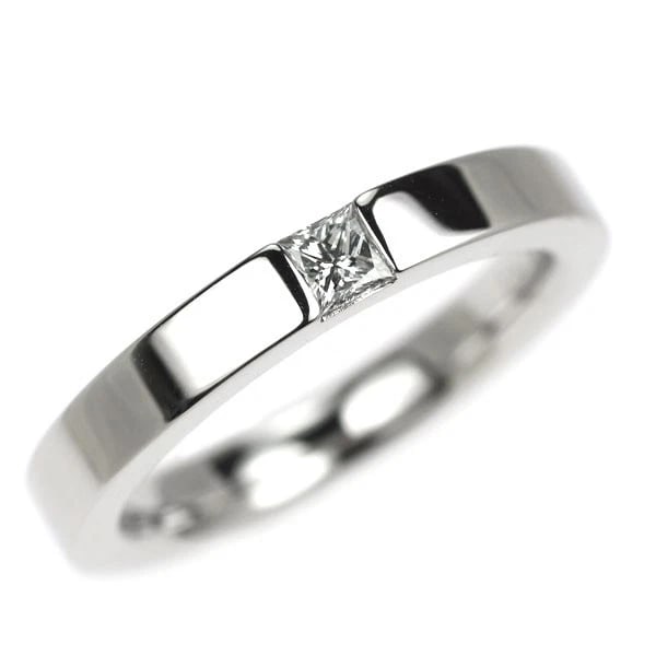 HARRY WINSTON PT950 PRINCESS CUT DIAMOND RING: Harry Winston Pt950 princess cut diamond ring Brand: Harry Winston Type/Style: Ring Material: Metal Purity 950, Metal Platinum, Main Stone/Creation Natural Color: Platinum Size: 4 US 