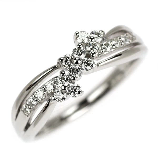 PT900 H&C DIAMOND RING: Pt900 H&C diamond ring Brand: None Type/Style: Ring Material: Metal Purity 900, Metal Platinum, Main Stone/Creation Natural Color: Platinum Size: 5.5 - 5.75 US Accessories: None Accessories