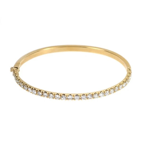 K18YG DIAMOND BANGLE: K18YG diamond bangle Brand: None Type/Style: bangles Material: Metal Purity K18, Metal Gold, Main Stone/Creation Natural Color: None Size: Necklace: Chain Length 15.5 Accessories: None