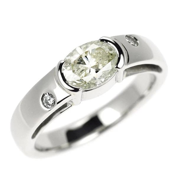 PT900 OVAL CUT DIAMOND RING (1 of 2)