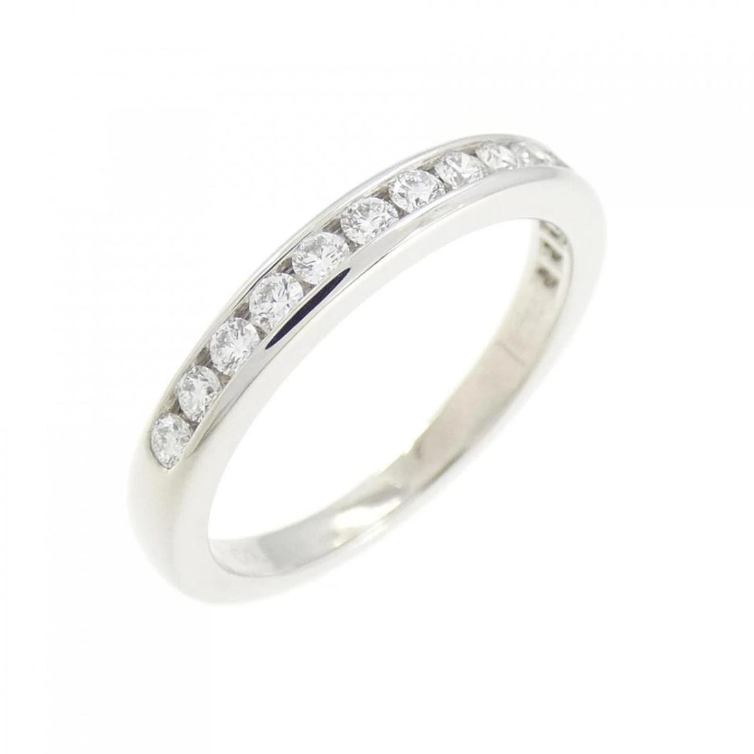 TIFFANY & CO. HALF CIRCLE CHANNEL SETTING RING: Tiffany & Co. Half Circle Channel Setting Ring Brand: Tiffany & Co. Type/Style: Ring Material: Metal Purity Pt950, Metal Platinum, Main Stone/Creation Natural Color: Platinum Size: US 4-4.5 