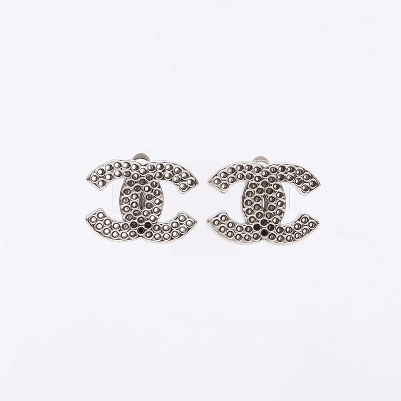 CHANEL COCO MARK PUNCHING SILVER EARRINGS (1 of 6)