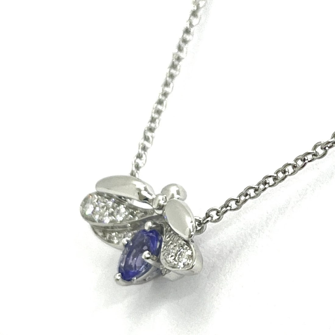 TIFFANY & CO. FIREFLY TANZANITE DIAMOND NECKLACE PT950 PLATINUM: TIFFANY & Co. Firefly Tanzanite Diamond Necklace Pt950 Platinum Brand: Tiffany & Co. Type/Style: Necklace Material: Metal Purity Pt950, Metal Pt950, Main Stone/Creation Natural Color: Platinum 
