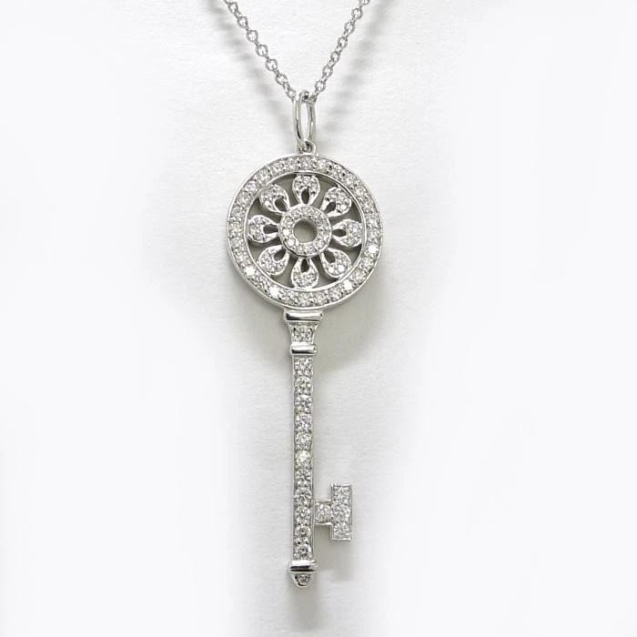 TIFFANY & CO. PETAL KEY PT950 DIAMOND NECKLACE: Tiffany & Co. Petal Key Pt950 Diamond Necklace Brand: Tiffany & Co. Type/Style: Necklace Material: Metal Purity Pt950, Metal Neck Circumference: Max. Approx. 45cm, Top: Max. Approx. W1.3 x H3.8cm, M