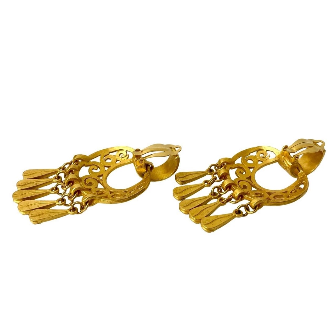 CHANEL 95P COCO MARK CUFF GOLD EARRINGS: CHANEL 95P Coco Mark Cuff Gold Earrings Brand: Chanel Type/Style: Earrings Material: Metal Purity , Metal Gold Plating, Color: gold Size: Height: Approximately 7cm??Width: Approximately 3.5cm 