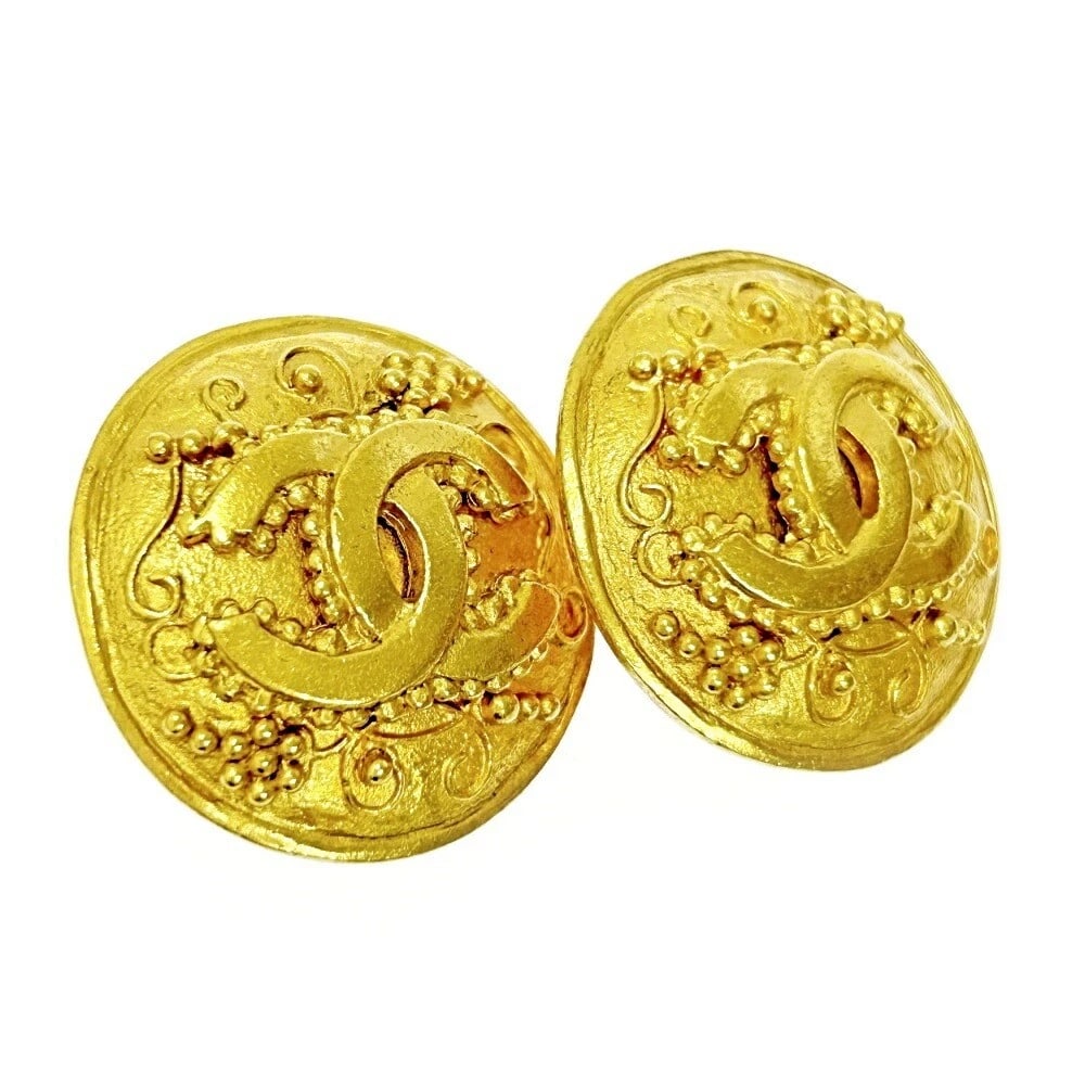 CHANEL GOLD PLATED 96A COCO MARK ROUND EARRINGS (1 of 5)