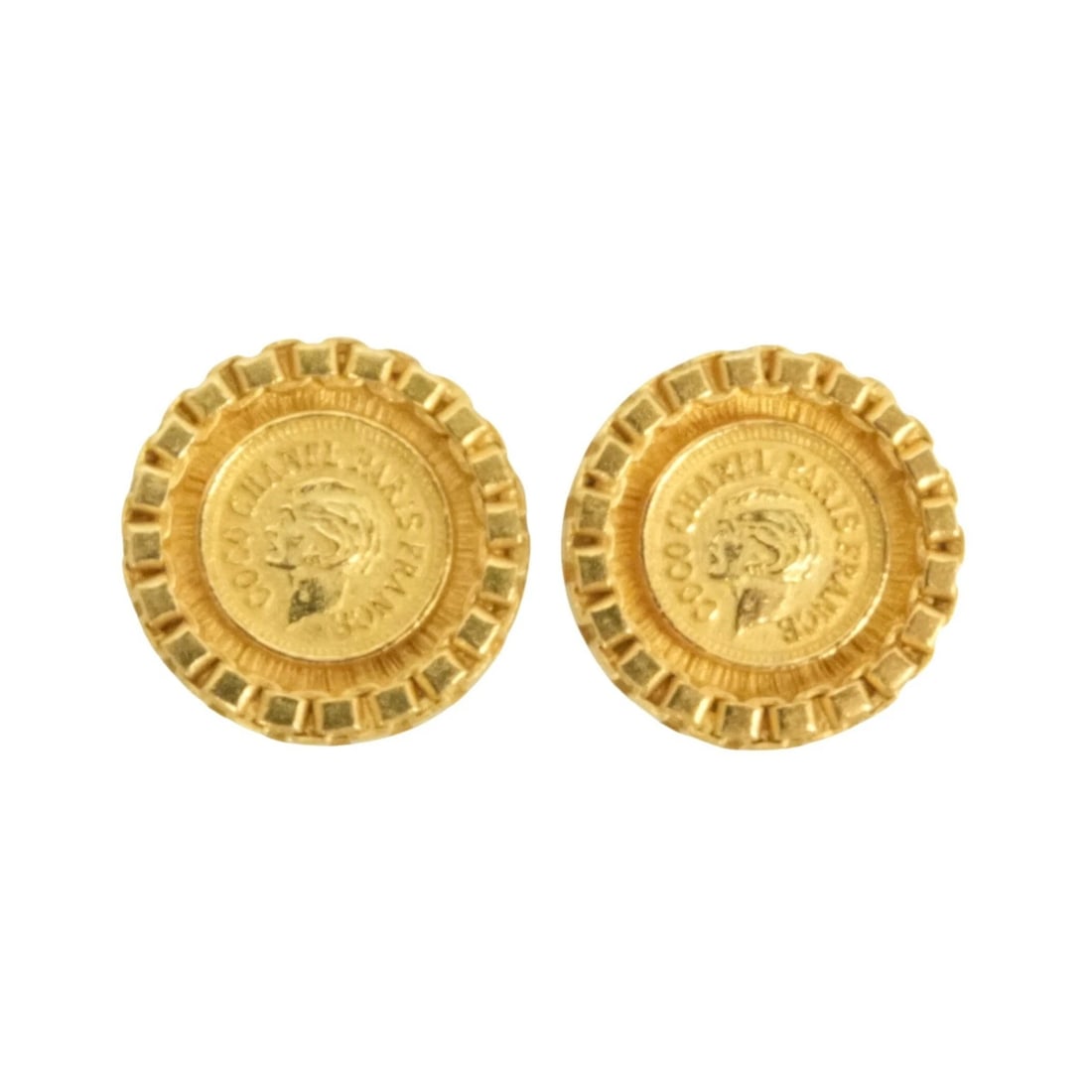CHANEL COIN MOTIF GOLD EARRINGS: CHANEL Coin Motif Gold Earrings Brand: Chanel Type/Style: Earrings Material: Metal Purity , Metal plating, Color: gold Size: ?W:2cm x H:2.2cm Accessories: None Accessories Notice: When pur