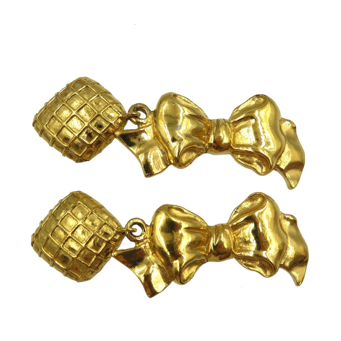 CHANEL RIBBON METAL GOLD EARRINGS (1 of 5)