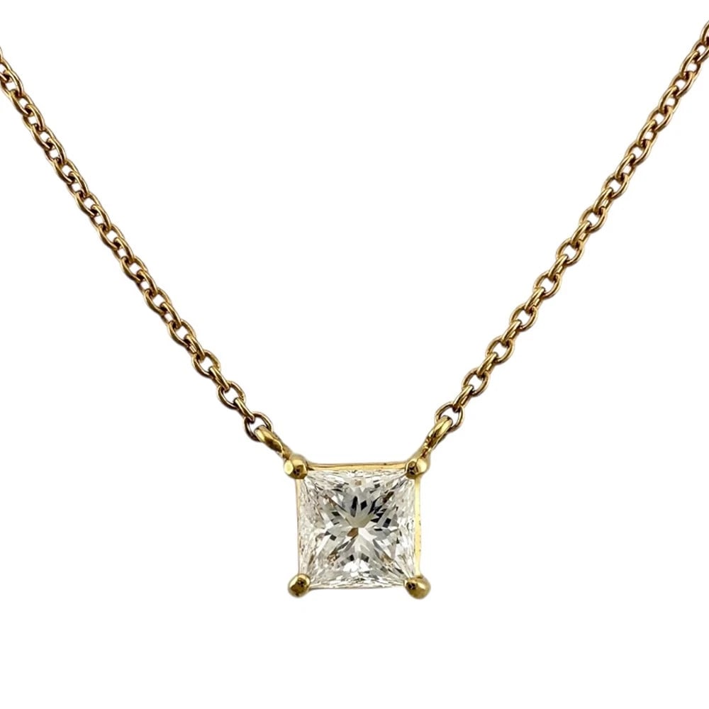NECKLACE K18 YELLOW GOLD DIAMOND: Necklace K18 yellow gold diamond Brand: Unbranded Type/Style: Necklace Material: K18 yellow gold, Main Stone/Creation Natural Color: gold Size: Size(CM) Total Length:40.5cm Chain width:0.9mm