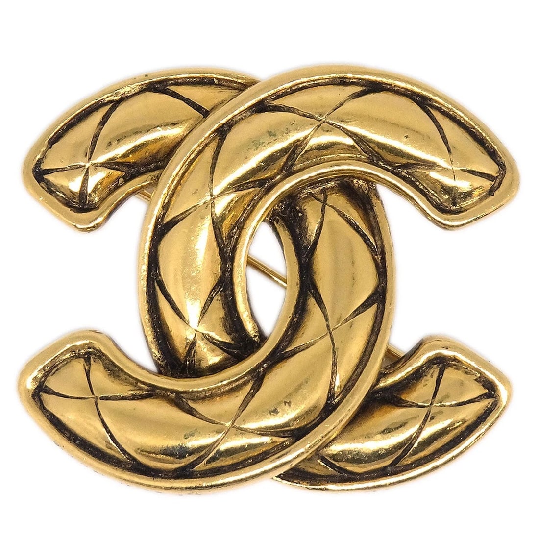 CHANEL QUILTED CC BROOCH PIN SMALL GOLD: Chanel Quilted CC Brooch Pin Small Gold Brand: CHANEL Type/Style: Brooch Material: Gold Plated, Color: Gold Size: W 3.7 x H 3.4 cm Accessories: None Accessories Notice: When purchasing pre