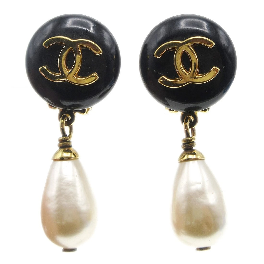 CHANEL ARTIFICIAL PEARL DANGLE EARRINGS CLIP-ON: Chanel Artificial Pearl Dangle Earrings Clip-On Brand: CHANEL Type/Style: Earrings Material: Gold Plated, Color: Gold, Black, White Size: W 1.3 x H 3.5 cm Accessories: None Accessories