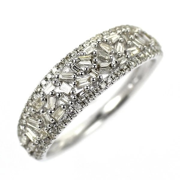 K18WG DIAMOND RING: K18WG diamond ring Brand: None Type/Style: Ring Material: Metal Purity K18, Metal Gold, Main Stone/Creation Natural Color: White Gold Size: 5.5 - 5.75 US Accessories: None Accessories Noti