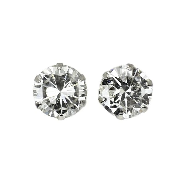 BRAND NEW PT900 DIAMOND EARRINGS: Brand New Pt900 Diamond Earrings Brand: None Type/Style: piercing Material: Metal Purity 900, Metal Platinum, Main Stone/Creation Natural Color: None Size: Length/Width/Diameter5.0 