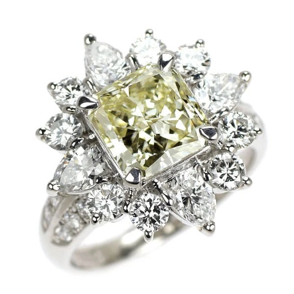 PT900 DIAMOND RING: Pt900 diamond ring Brand: None Type/Style: Ring Material: Metal Purity None, Metal Pt900, Main Stone/Creation Natural Color: None Size: 5.5 - 5.75 US Accessories: None Accessories Notice: