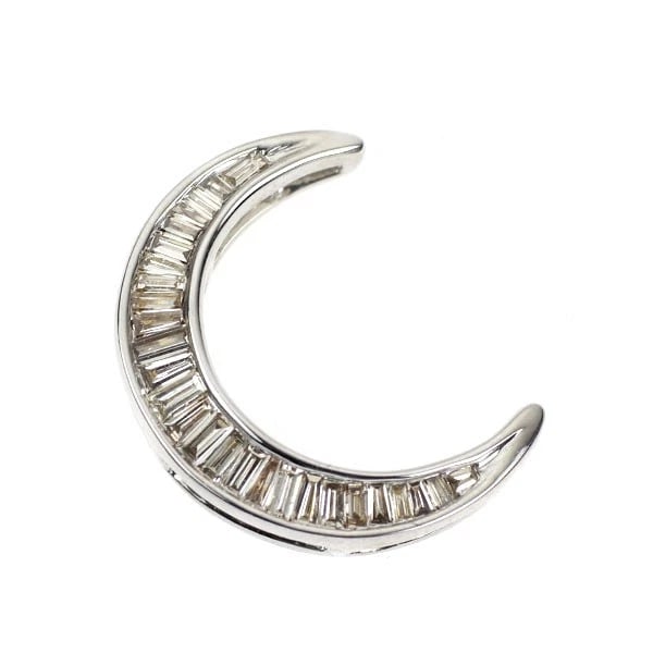 K18WG DIAMOND PENDANT TOP MOON: K18WG Diamond Pendant Top Moon Brand: None Type/Style: pendant top Material: Metal Purity K18, Metal Gold, Main Stone/Creation Natural Color: None Size: Length/Width/Diameter18.0 Accessories: