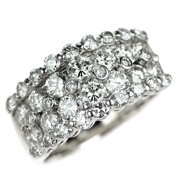 PT900 DIAMOND RING (1 of 2)