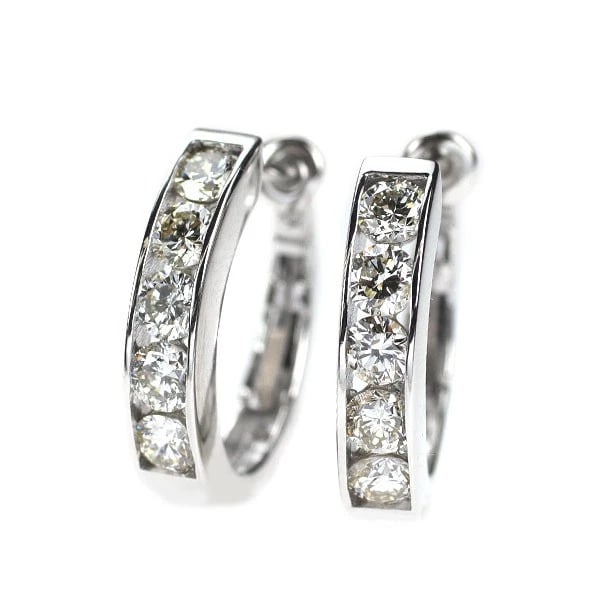 K18WG HOOP DIAMOND EARRINGS: K18WG hoop diamond earrings Brand: None Type/Style: piercing Material: Metal Purity K18, Metal Gold, Main Stone/Creation Natural Color: White Gold Size: None Accessories: None Accessories
