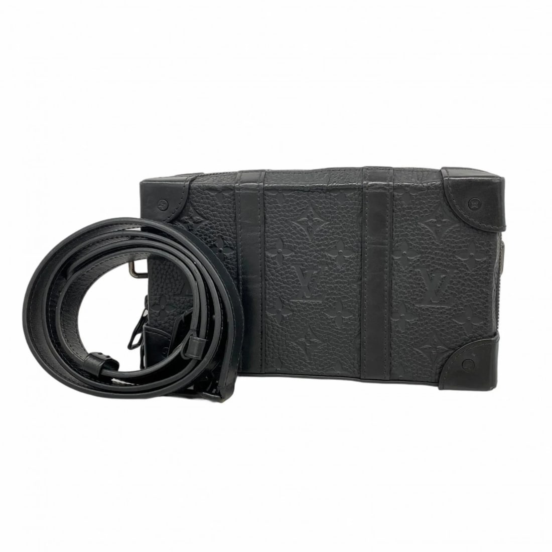 LOUIS VUITTON MONOGRAM TAURILLON SOFT TRUNK WALLET SHOULDER BAG: Louis Vuitton Monogram Taurillon Soft Trunk Wallet Shoulder Bag Brand: Louis Vuitton Type/Style: Shoulder bag Material: Monogram Color: Noir Size: Size (HxWxD) 12.5cm x 22.5cm x 4.5cm / 4.92'' x 8