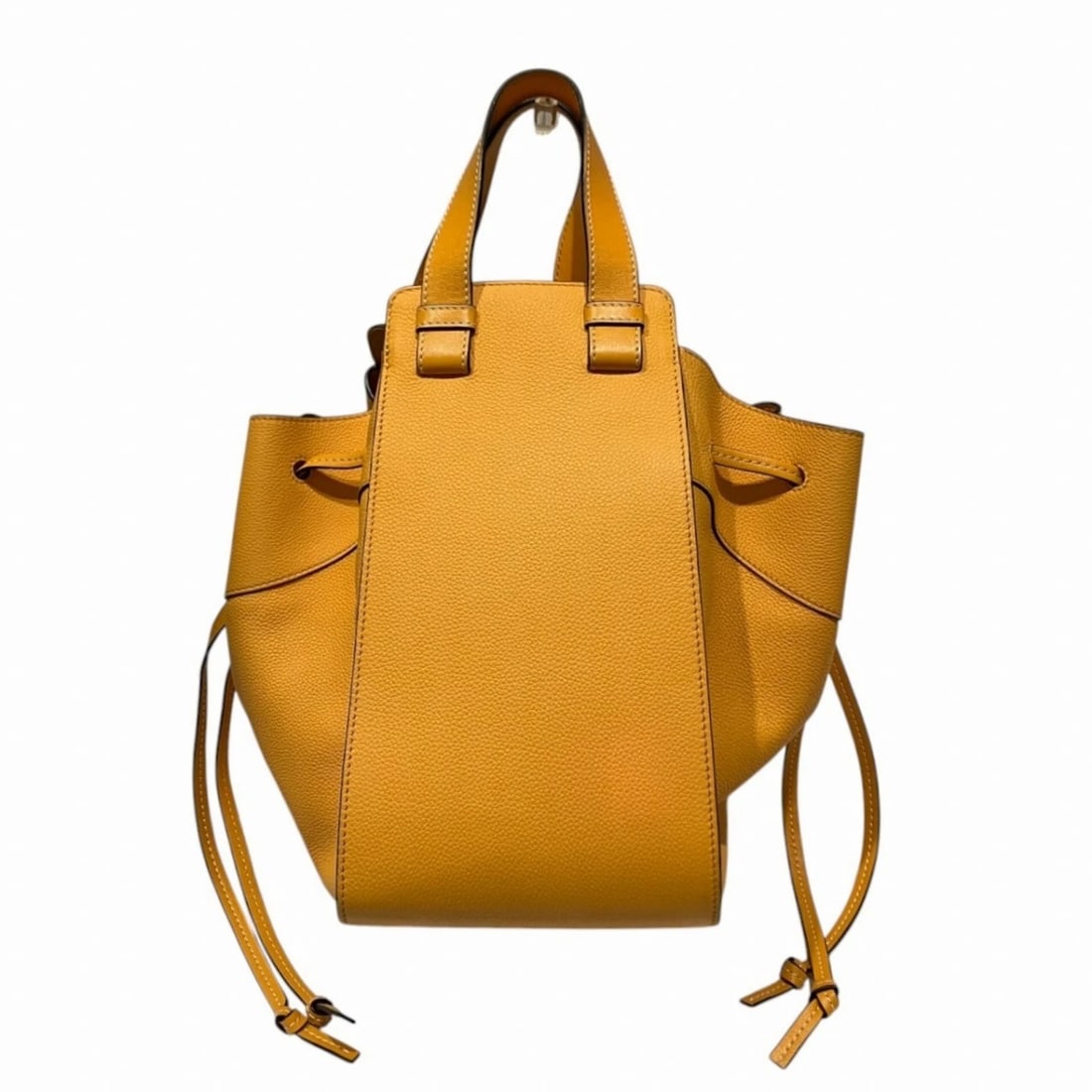 LOEWE DRAWSTRING HAMMOCK HANDBAG: LOEWE Drawstring Hammock Handbag Brand: Loewe Type/Style: Handbag Material: Leather Color: Orange Size: Size (HxWxD) 25cm x 30cm x 15cm / 9.84'' x 11.81'' x 5.9'' Accessories: None Accesso