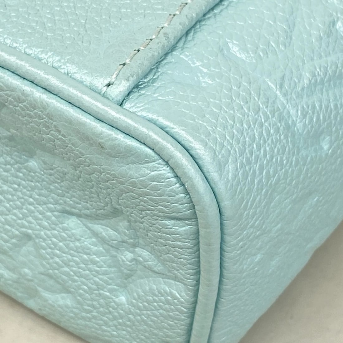 LOUIS VUITTON MONOGRAM EMPREINTE MICRO VANITY BAG - 6