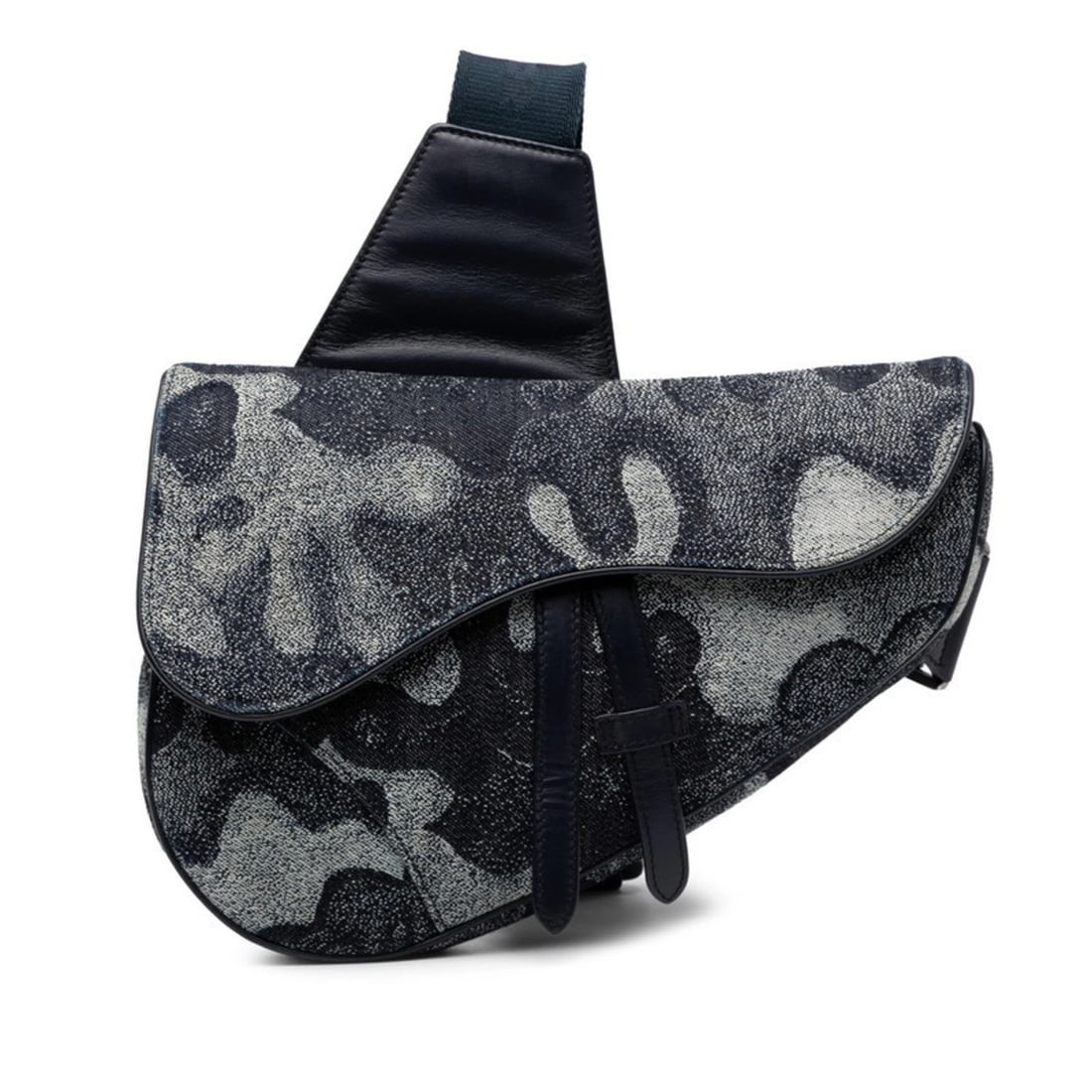 CHRISTIAN DIOR DIOR X PETER DOIG SADDLE SHOULDER BAG: Christian Dior Dior x Peter Doig Saddle Shoulder Bag Brand: Christian Dior Type/Style: Shoulder bag Material: Denim , Leather Color: Navy Size: Size (HxWxD) 20.5cm x 17cm x 4.5cm / 8.07'' x