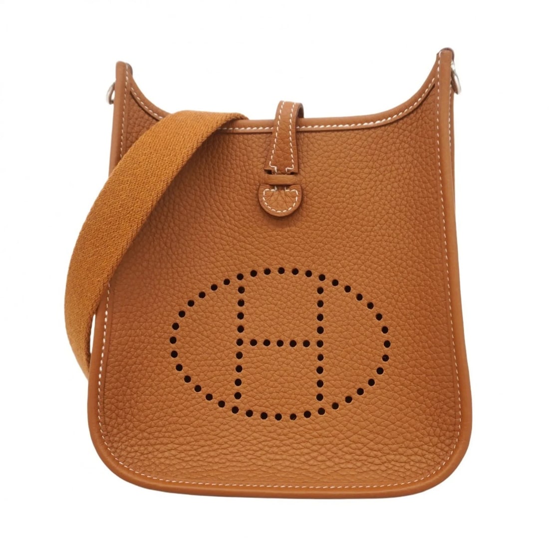 HERMES EVELYN TPM TAURILLON CLEMENCE SHOULDER BAG: Hermes Evelyn TPM Taurillon Clemence Shoulder Bag Brand: Hermes Type/Style: Shoulder bag Material: Taurillon clemence leather Color: Gold Size: Size (HxWxD) 17.5cm x 17cm x 5.5cm / 6.88'' x