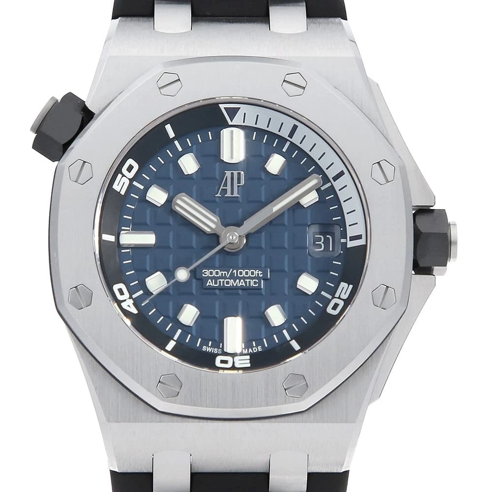 AUDEMARS PIGUET ROYAL OAK OFFSHORE DIVER WRIST WATCH (1 of 5)