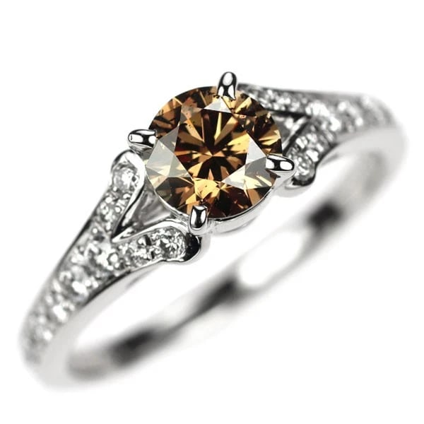 PT900 DIAMOND RING: Pt900 diamond ring Brand: None Type/Style: Ring Material: Metal Purity None, Metal Pt900, Main Stone/Creation Natural Color: Platinum Size: 7.75 - 8 US Accessories: None Accessories Notice