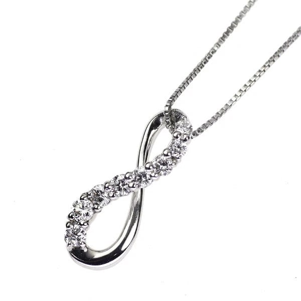 VENDOME AOYAMA PT950/ PT850 DIAMOND PENDANT NECKLACE: Vendome Aoyama Pt950/ Pt850 Diamond Pendant Necklace Brand: Vendome Aoyama Type/Style: Pendant Necklace Material: Metal Purity 850, Metal Platinum, Main Stone/Creation Natural Color: None 
