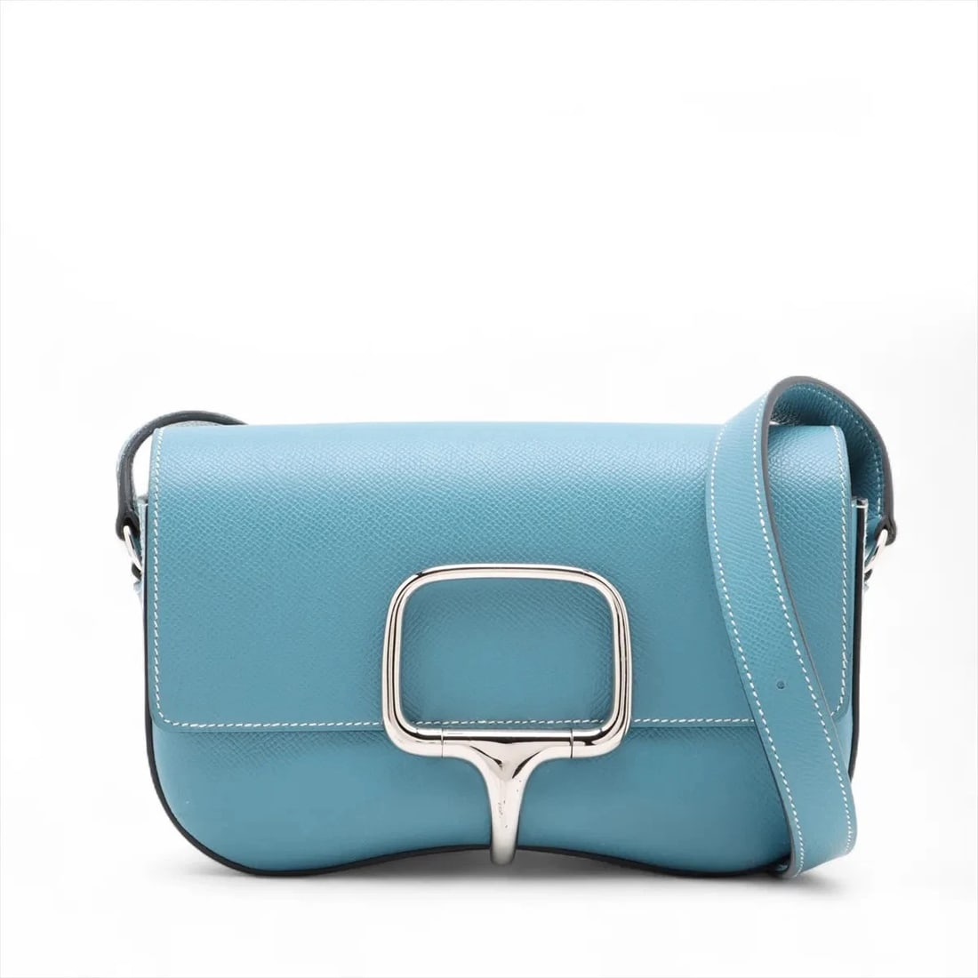 Hermes DELLA CAVALLERIA ELAN VEAU EPSOM: Hermes Della Cavalleria Elan Veau Epsom Brand: Hermes Type: Shoulder bag Material: Veau Epsom Color: NEW BLUE JEEN Size: Height:5.5inch Length:8.7inch Depth:3.0inch Shoulder height:18.3inch Acces