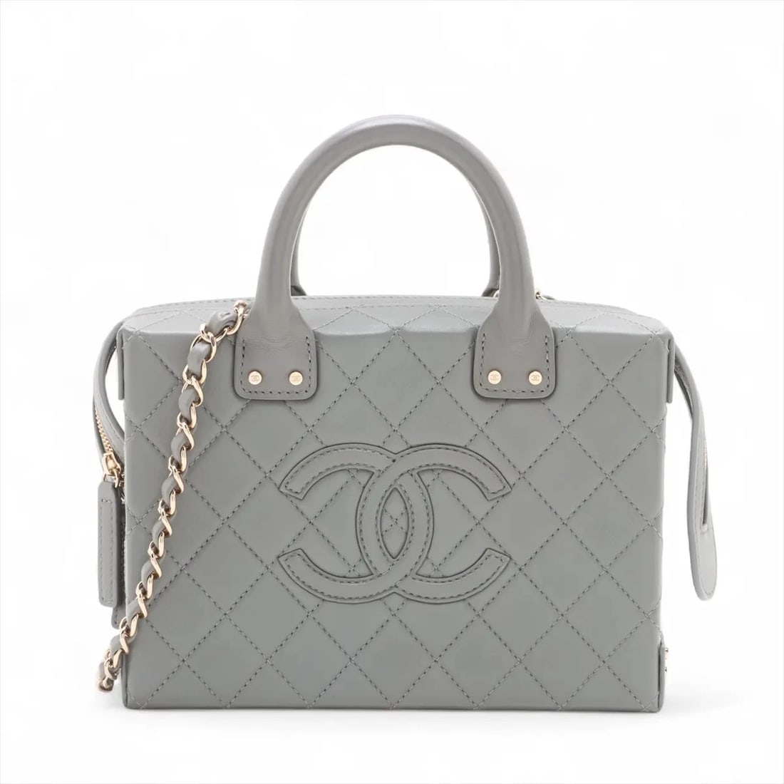 CHANEL MATELASSE LAMBSKIN 2 WAY HANDBAG GRAY GOLD: Chanel Matelasse Lambskin 2 Way Handbag Gray Gold Brand: Chanel Type: Hand bag Material: Lambskin Color: Gray Size: Height:5.9inch Length:8.1inch Depth:3.1inch Handle height:2.8inch Shoulder heigh