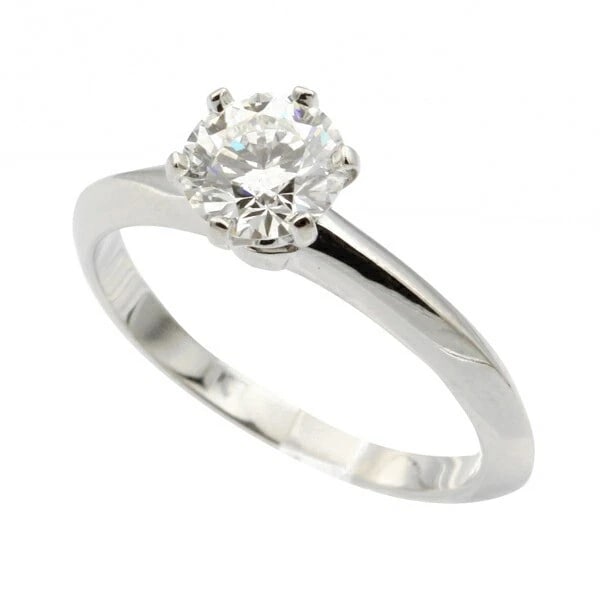 TIFFANY & CO. SOLITAIRE DIAMOND PT950 RING (1 of 4)