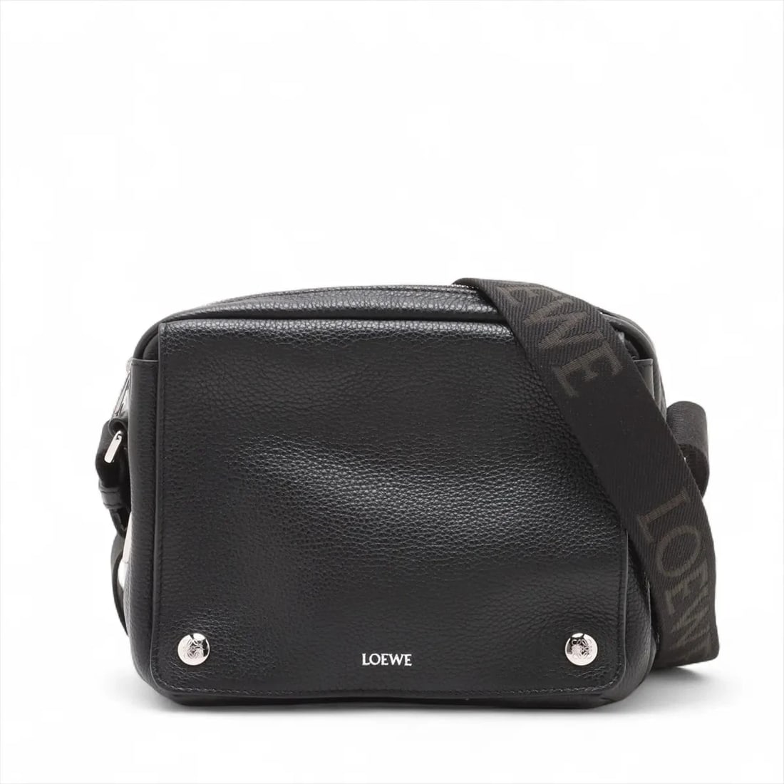 LOEWE PEBBLE MESSENGER BAG MEDIUM LEATHER SHOULDER BAG: Loewe Pebble Messenger Bag Medium Leather Shoulder bag Brand: Loewe Type: Shoulder bag Material: Leather Color: Black Size: Height:6.7inch Length:9.3inch Depth:2.6inch Shoulder height:26.8inch Ac