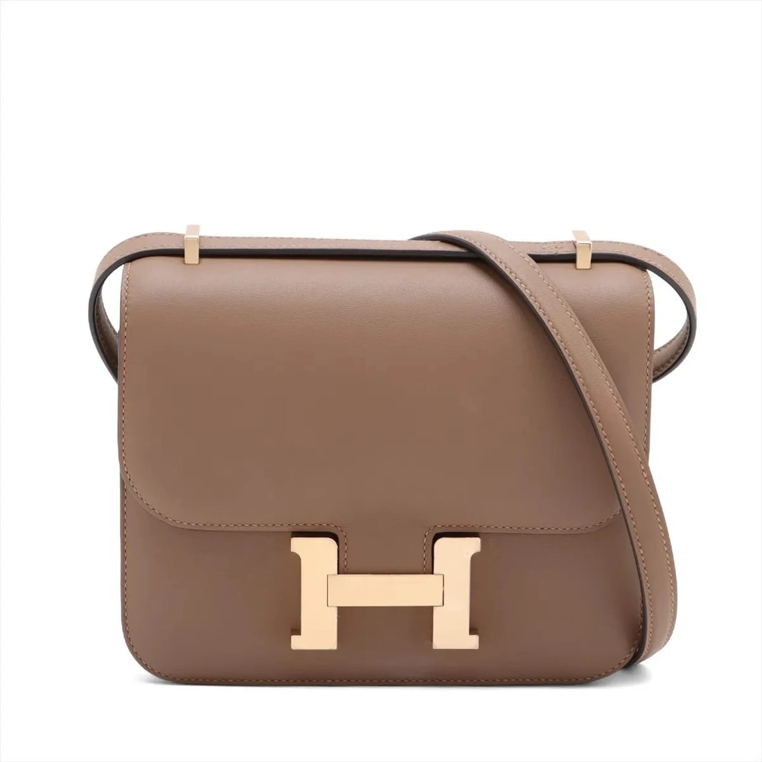 Hermes CONSTANCE 3 MINI 18 MIROIR VEAU SWIFT ETOUPE: Hermes Constance 3 Mini 18 Miroir Veau Swift Etoupe Brand: Hermes Type: Shoulder bag Material: Veau Swift Color: Etoupe Size: Height:5.1inch Length:7.3inch Depth:2.2inch Shoulder height:19.5inch