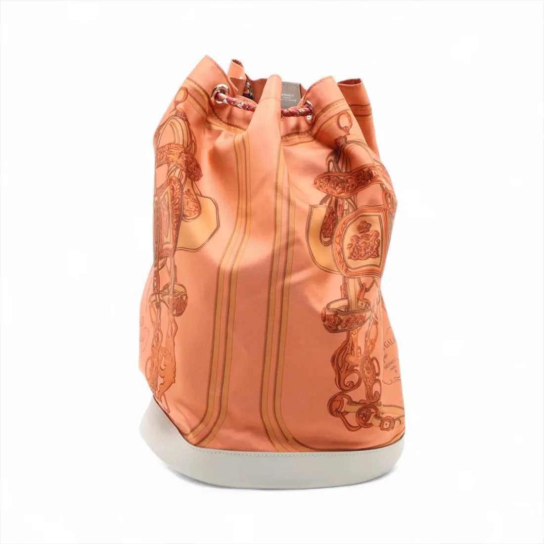Hermes SOI COOL 22 SILK X EVERCOLOR ORANGE SILVER: Hermes Soi Cool 22 silk x evercolor Orange Silver Brand: Hermes Type: Shoulder bag Material: Silk Color: Orange Size: Height:13.8inch Length:8.7inch Depth:8.5inch Shoulder height:11.6inch 