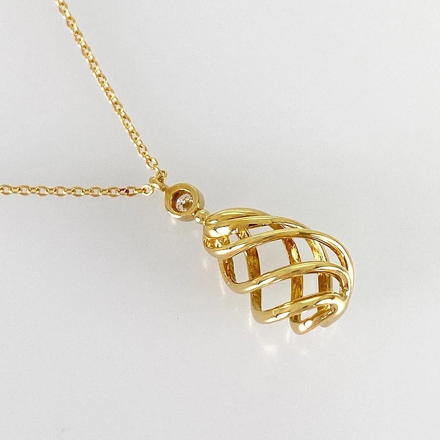 TIFFANY & CO. LUCE K18YG DIAMOND LADIES NECKLACE: Tiffany & Co. Luce K18YG Diamond Ladies Necklace Brand: Tiffany & Co. Type/Style: Necklace Material: Metal Purity K18, Metal Yellow Gold, Main Stone/Creation Natural Color: Yellow Gold Size: Lengt