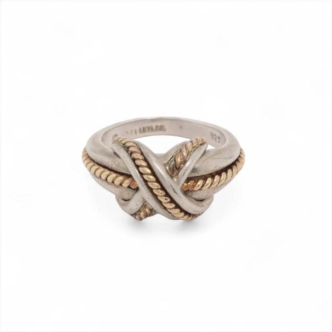 TIFFANY SIGNATURE RING 925×750: Tiffany Signature Ring 925×750 Brand: Tiffany Type/Style: Ring Material: 925×750, Main Stone/Creation Gold × Silver Color: Gold × Silver Size: 4.75 - 5 US Accessories: None Accessories