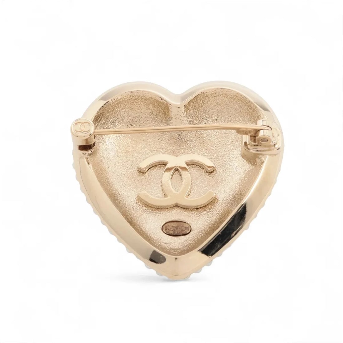 CHANEL COCO MARK HEARTS BROOCH GP X RHINESTONE: Chanel Coco Mark hearts Brooch GP x rhinestone Brand: Chanel Type/Style: Brooch Material: GP x rhinestone x imitation pearl, Color: Gold Size: None Accessories: None Accessories Notice: When